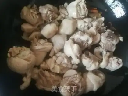 Make Carrot potatoes, chicken legs step 5