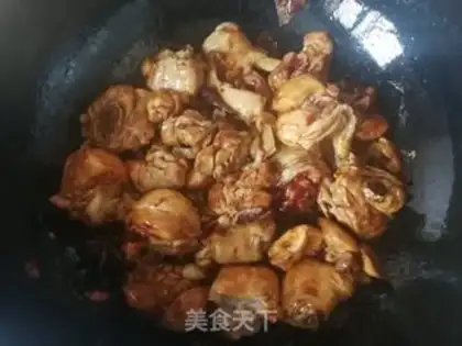 Make Carrot potatoes, chicken legs step 8