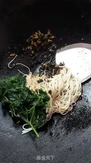 Make Piggy slag noodles step 12