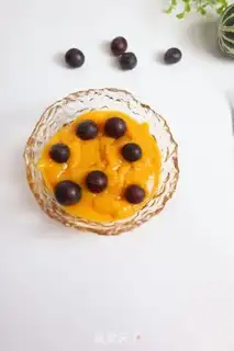 Make Mango muddled grapes step 4