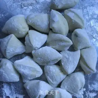 Make Shrimp egg cucumber dumplings step 7