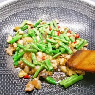 Make Four season bean noodles step 4