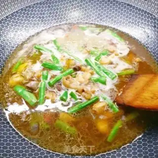 Make Four season bean noodles step 6