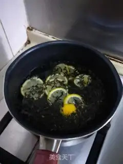 Make Lemon tea and milk freeze step 3