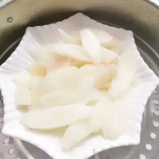 Make Potato mountain medicine cake step 2