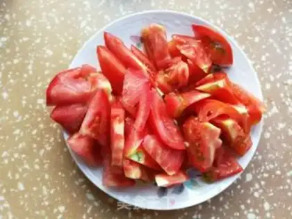 Make Tomato egg-skin soup step 3
