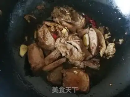 Make Onion fried lamb step 8