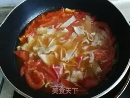 Make Tomato egg-skin soup step 6