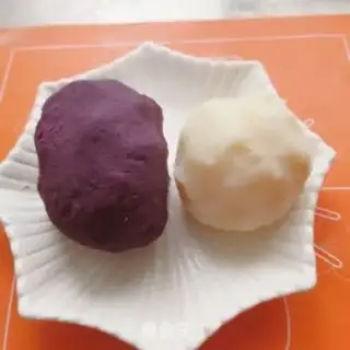 Make Potato mountain medicine cake step 6