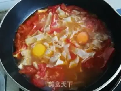 Make Tomato egg-skin soup step 7