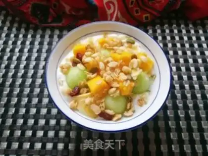 Make Banana mango melon yogurt bowl step 9