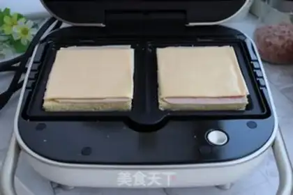 Make Cheese tuna ham sandwich step 3
