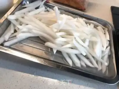Make Korean radish step 1