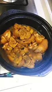 Make Peanut pig feet step 3