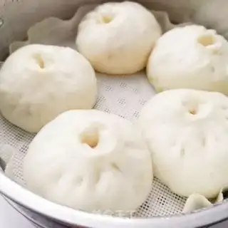 Make Four seasons of chicken buns with soy sauce step 15
