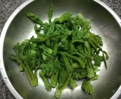 Make The sprouts step 2