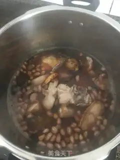 Make Pigtail peanut stew step 2