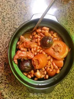 Make Pigtail peanut stew step 3