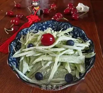 Make Salad cucumbers step 4