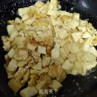 Make Hot pepper eggs and tofu step 5