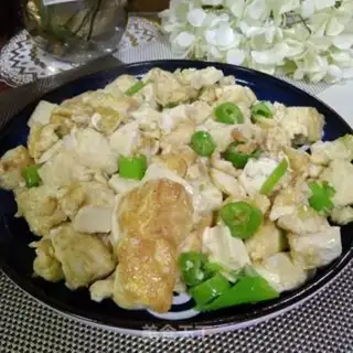 Make Hot pepper eggs and tofu step 8
