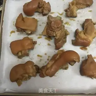 Make Roasted pig feet step 6
