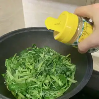 Make Garlic and cabbage step 5