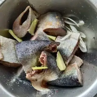 Make Spicy fish step 0