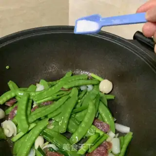 Make Lily Dutch beans step 9