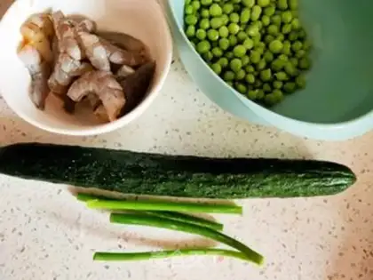 Make Peas and shrimp step 0