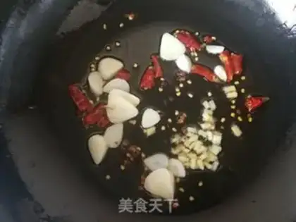 Make Garlic peppers for horse teeth step 2