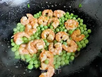 Make Peas and shrimp step 4