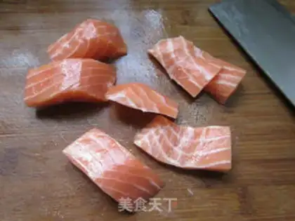 Make Fried salmon step 1