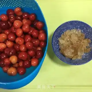 Make Ice-cold cherry candy step 0