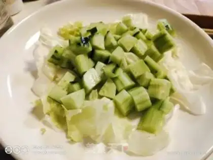 Make Cucumber shrimp salad step 3