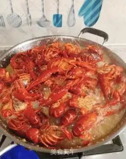 Make Garlic lobster step 4