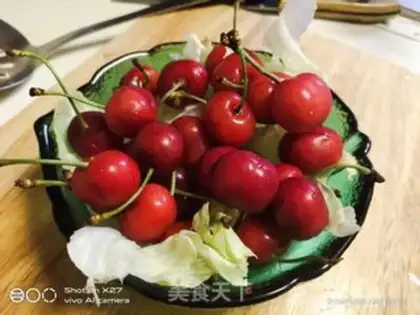 Make Cherry cherries salad step 4