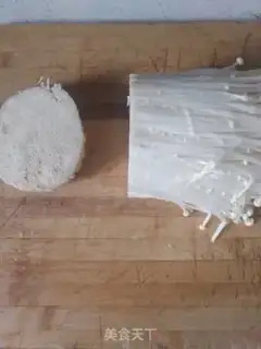 Make Bacon pins and mushrooms step 1