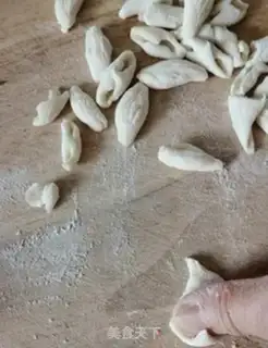 Make Cat ears, soup noodles step 2
