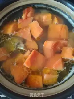 Make Pumpkin-cooked mackerel soup step 3