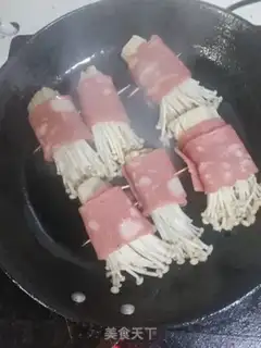 Make Bacon pins and mushrooms step 7