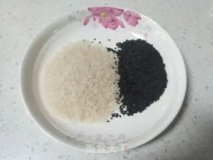 Make Black sesame rice step 0