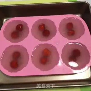 Make Rose cherry jelly step 5