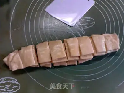Make Japanese cream bread step 14