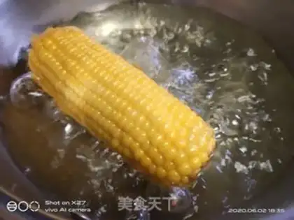 Make Corn-cream shrimp salad step 2