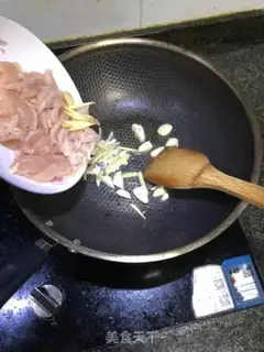 Make Cricket fried chicken chest step 3