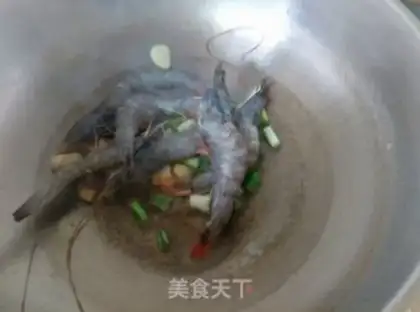 Make Fresh melon soup step 1
