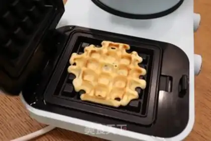 Make Meat pine onion waffles step 12