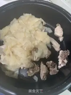 Make Fish and chicken soup pan step 5