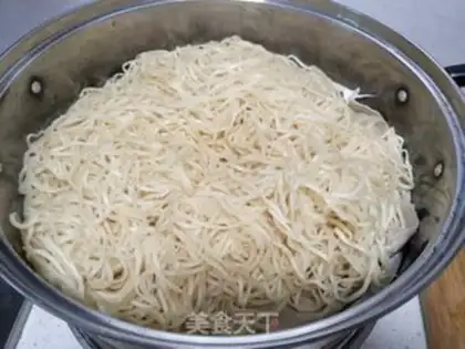 Make Soybeans sprouts step 2